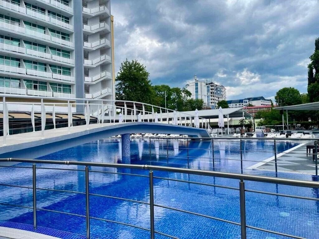 Отель Grand Hotel Nirvana 4*