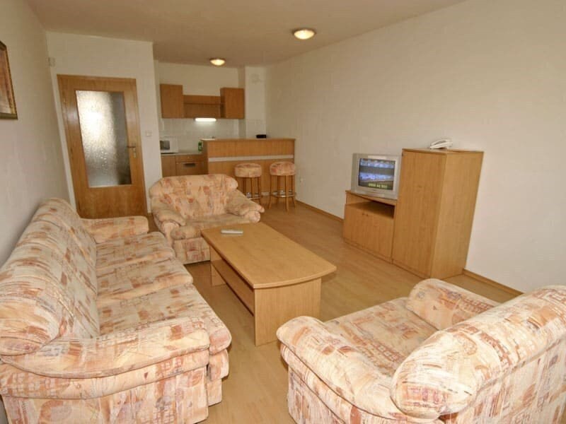 Картинка Selena II 3*