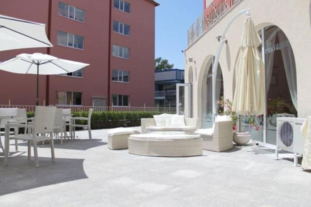 Фотография Rose Garden Omaks 3*