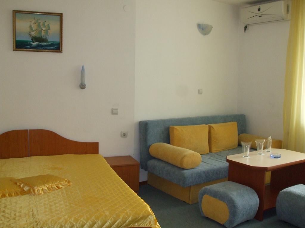 Отель Poseidon 3*