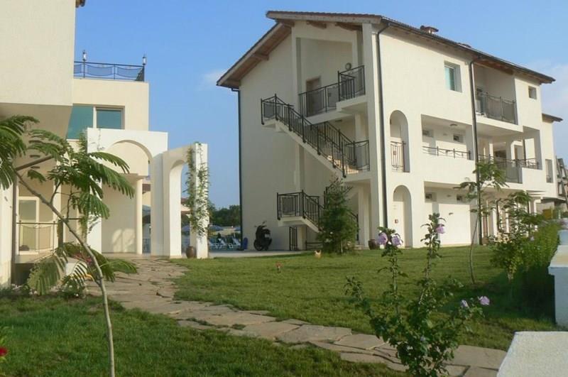 Calisto 3* суреті