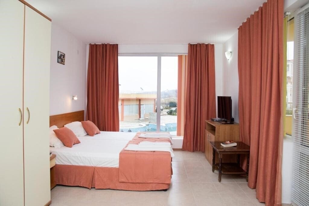 Фото Hotel Mapy Sozopol 3*