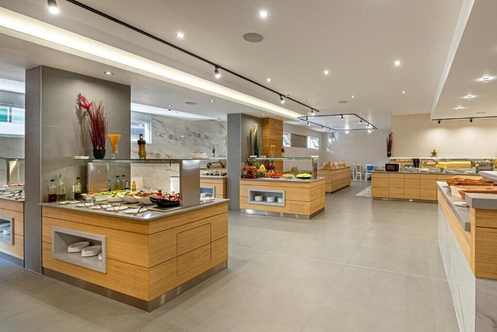 Martinez Hotel 4* фотосуреті