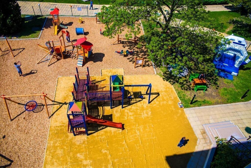 Dolphin Hotel 4* фотосуреті