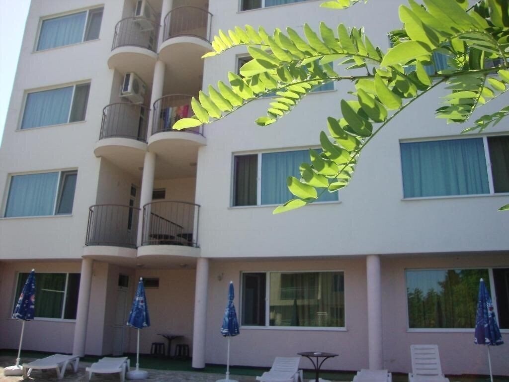 Rino 3* суреті