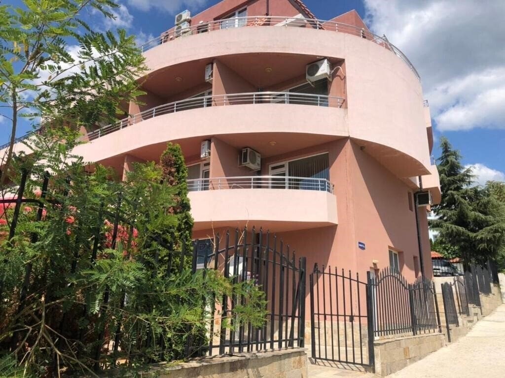 Diveda Family Hotel 2* қонақ үйі