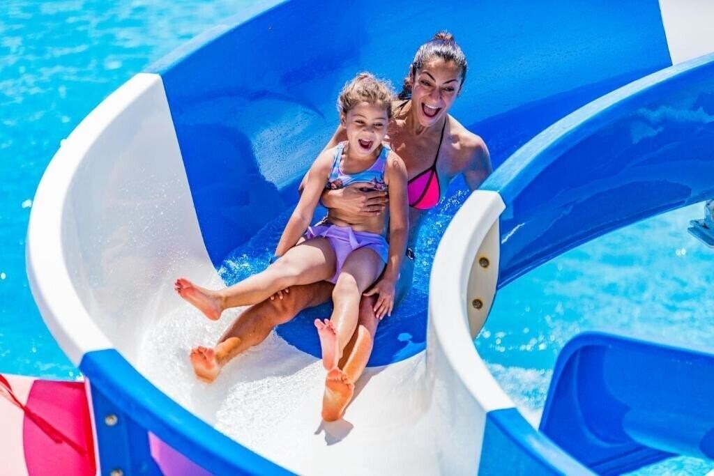 Фотография Premier Fort Beach 4*