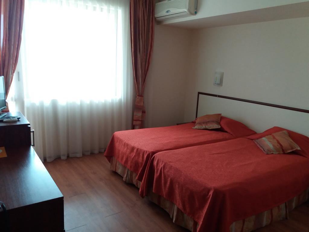 Yuzhni Noshti (ex. Yuzhni Noshti) 3* қонақ үйі