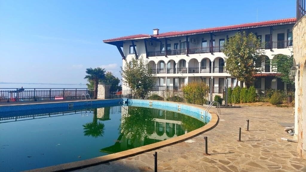 Monastery II 4* фотосуреті