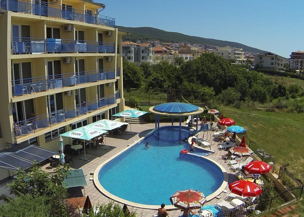 Peshev 3* суреті