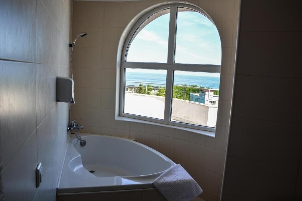 Bellevue 3* фотосуреті