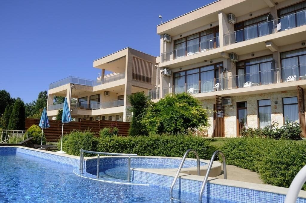 Отель Brigantina 3*