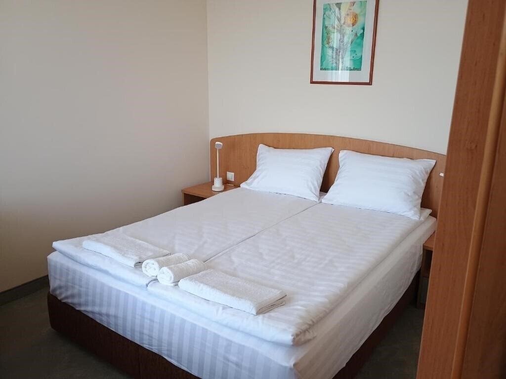 Фото Hotel Trakata 2*
