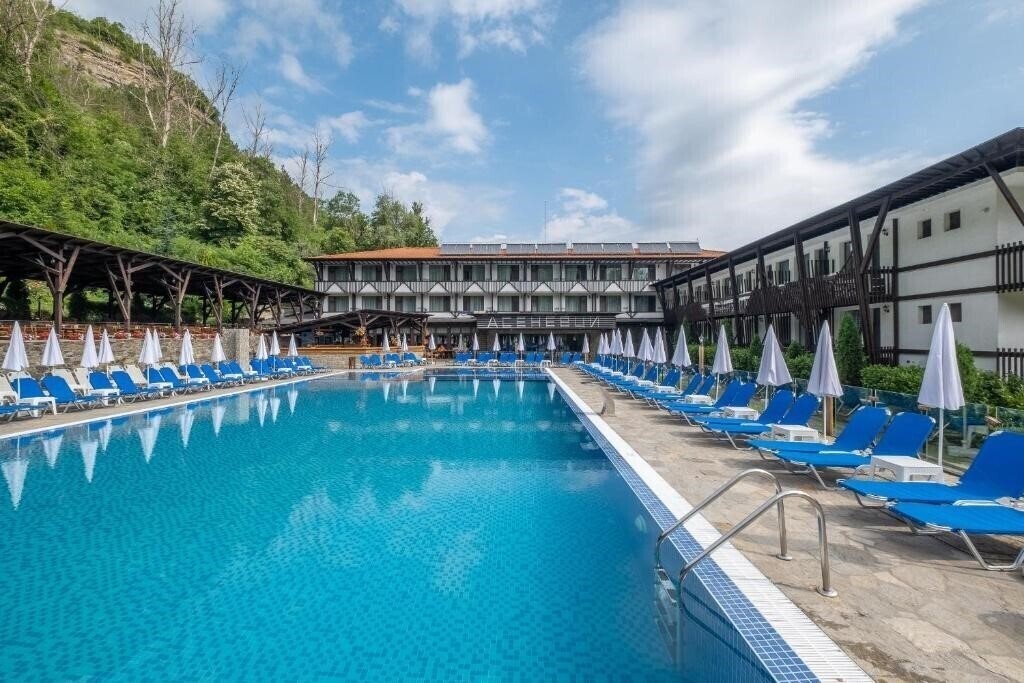 Отель Park - Hotel Asenevtsi 3*
