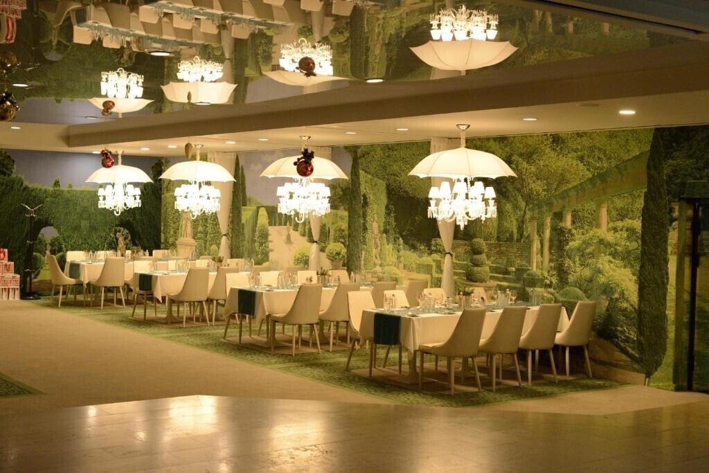 Изображение Park Hotel Raya Garden 2*