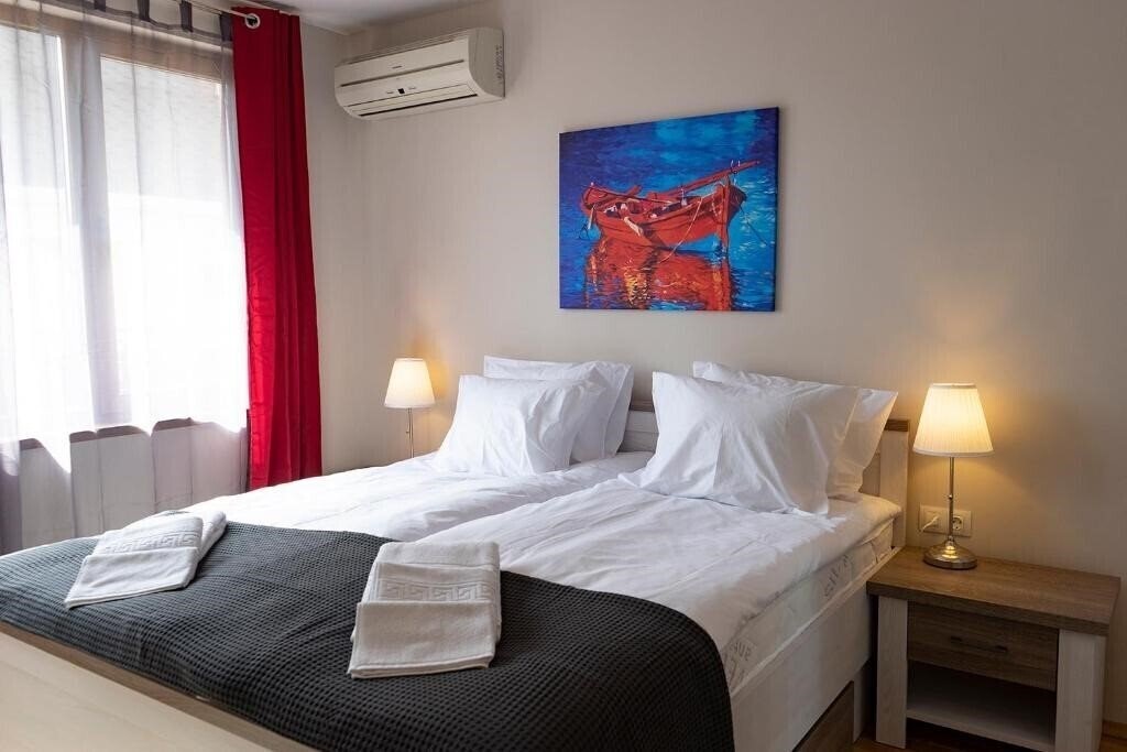 Отель Hotel Studio 3*