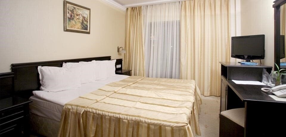 Interhotel Veliko Tarnovo 4* суреті