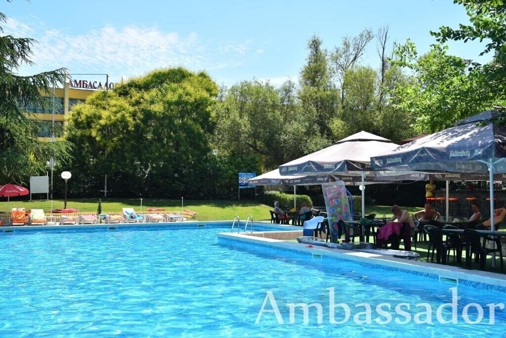 Hotel Ambassador (ex. Ambasador, Ambassador Hotel) 3* қонақ үйі