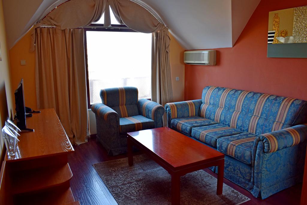 Royal Beach Hotel 3* суреті