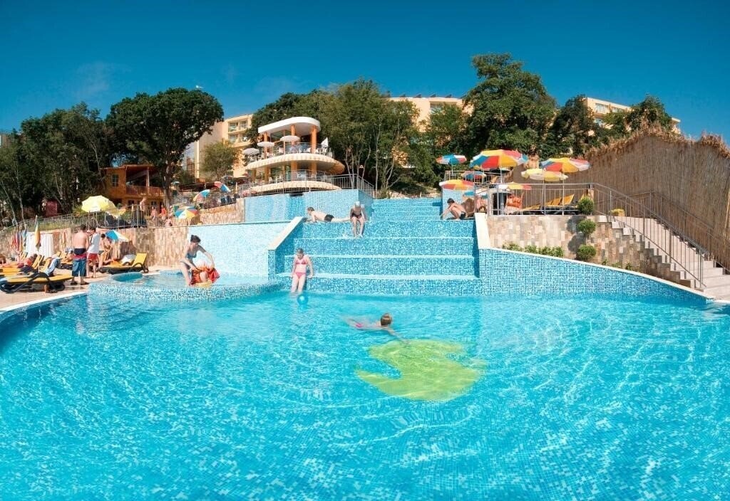 Отель Sunrise Hotel 4*