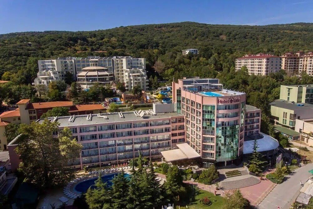 Отель Lilia 4*