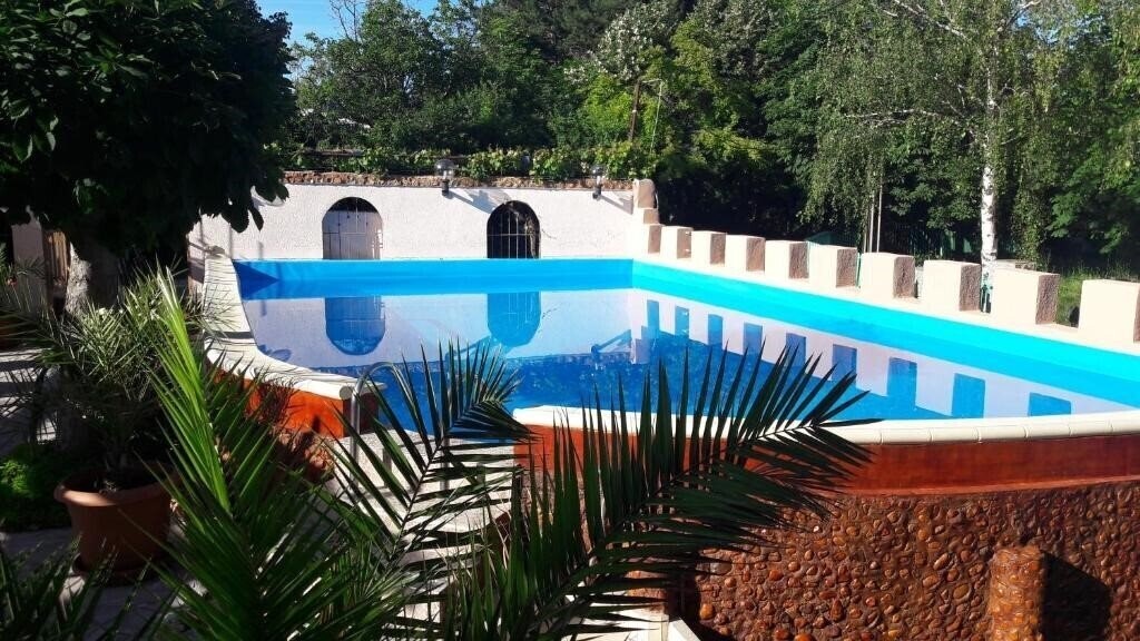 Angy 2* фотосуреті