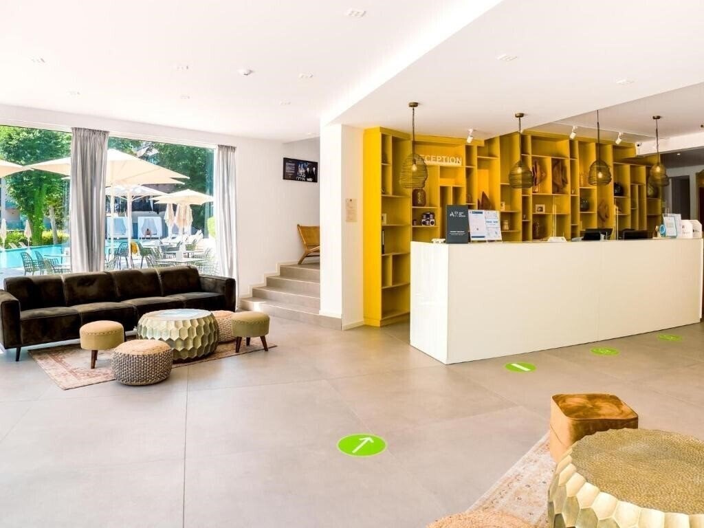 Изображение Ibis Styles Golden Sands Roomer Hotel 4*