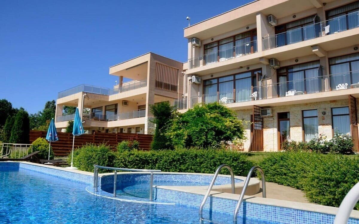 Отель Brigantina 3*