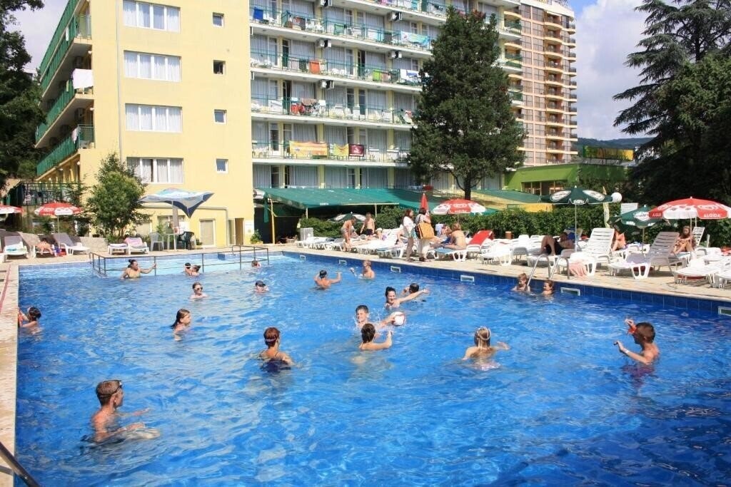 Hotel Varshava 2* қонақ үйі