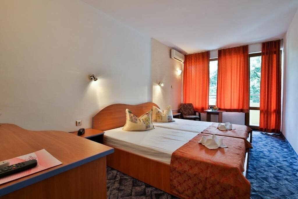 Фото Kamchia Park Hotel 3*