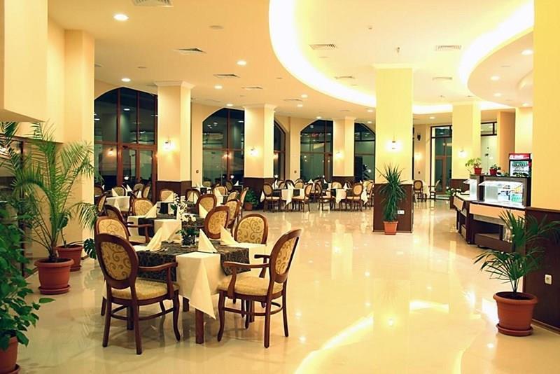 Central 4* фотосуреті