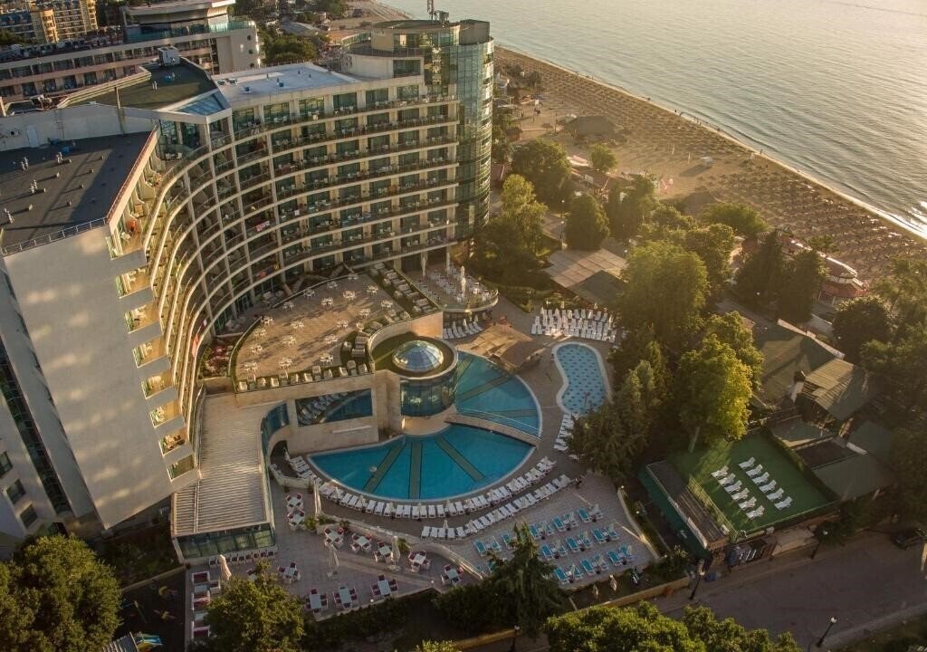 Marina Grand Beach 4* қонақ үйі