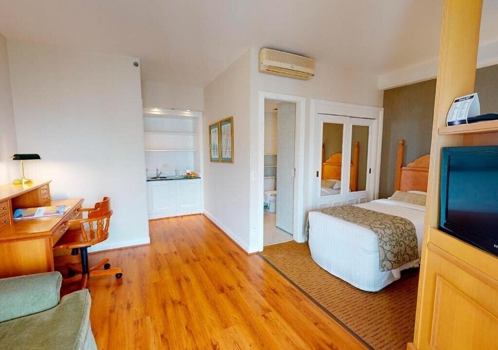 Фото Estanplaza Ibirapuera 4*