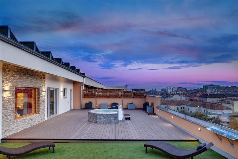 Отель Avanti 4*