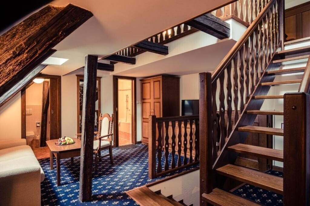 Картинка Gold 4*