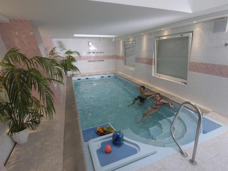 Фотография Ea Esplanade Apartments 3*