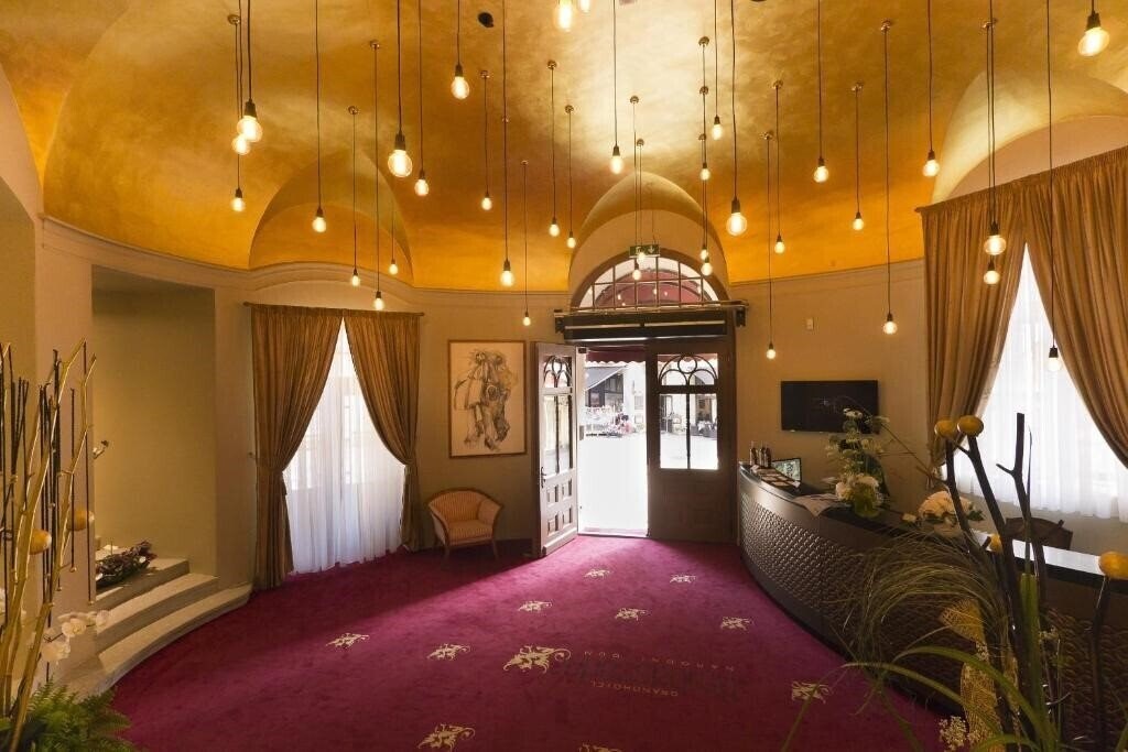 GRANDHOTEL AMBASSADOR Narodni dum (ex. Ambassador Narodni Dum) 4* фотосуреті