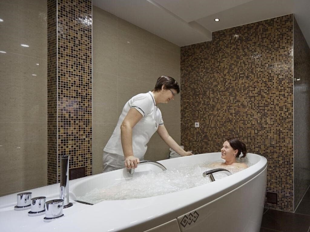 Iris 4* фотосуреті