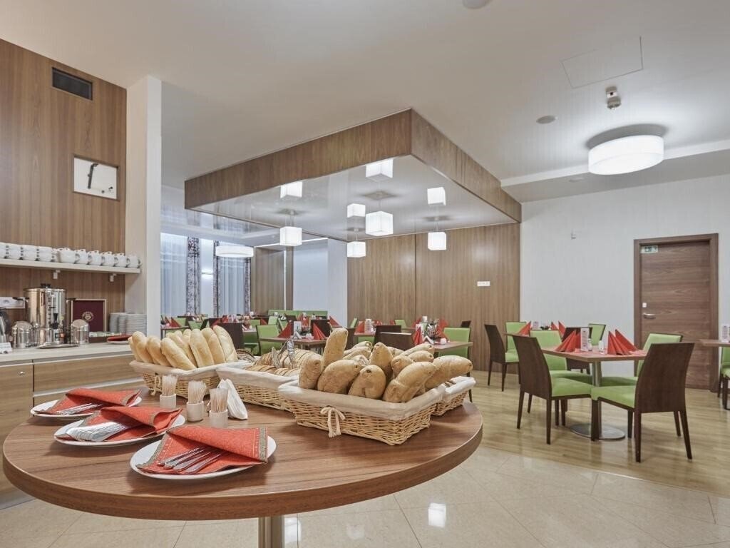 Iris 4* суреті