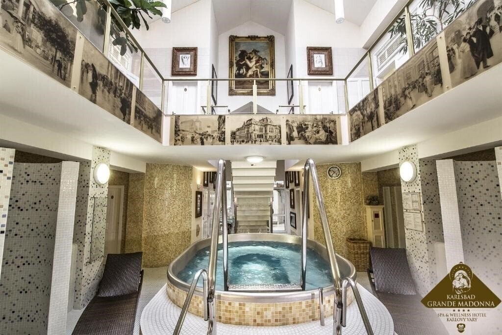 Karlsbad Grande Madonna 4* фотосуреті