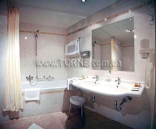 Фото Bristol Main Building 4*