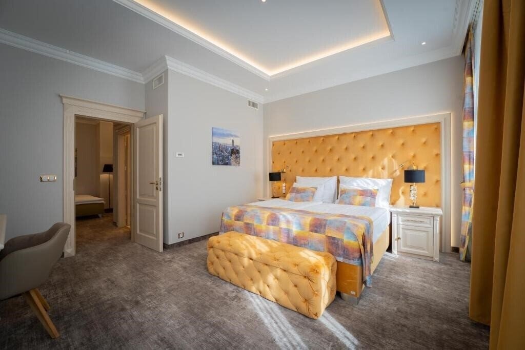 Golden Key Boutique Hotel 4* суреті