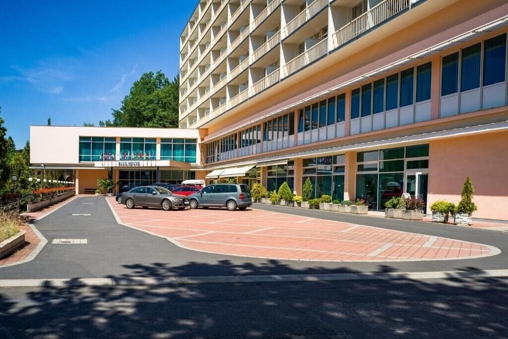 SPA Resort Sanssouci 4* қонақ үйі