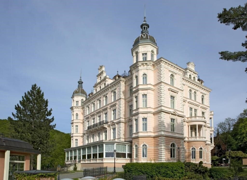 Bristol Palace 4* суреті