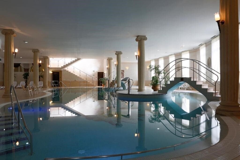 Bristol Tereza 4* суреті