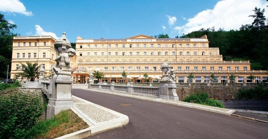 Richmond 4* қонақ үйі