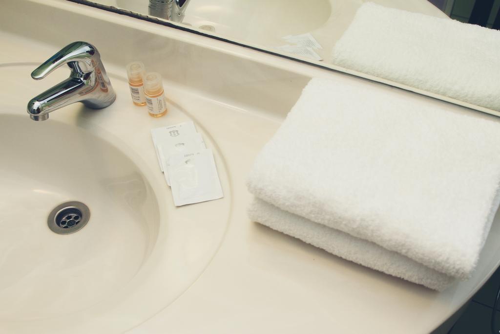 Изображение Inturprag 3*