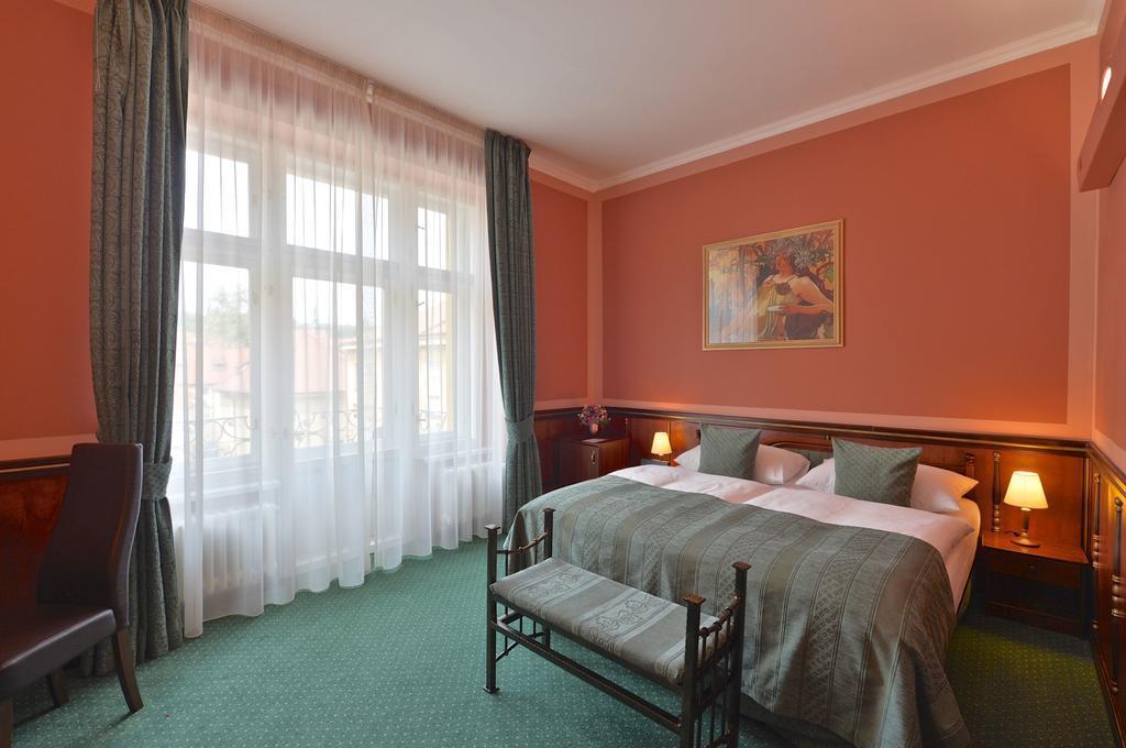 Hastal Praha Old Town 4* суреті