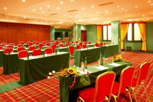 Изображение Palace 5*