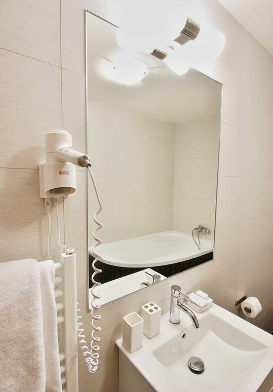 Adeba 3* суреті